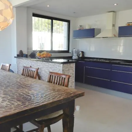 Carrio 0407 Villa